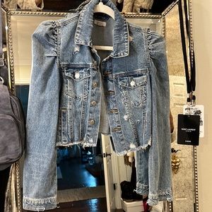 Cropped puffed sleeve denim jacket! So so cute!